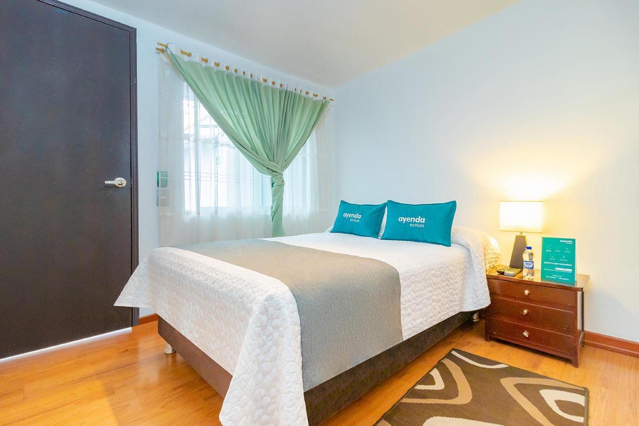 Ayenda 1080 Bogota Alpes Castellana Bed & Breakfast Bagian luar foto